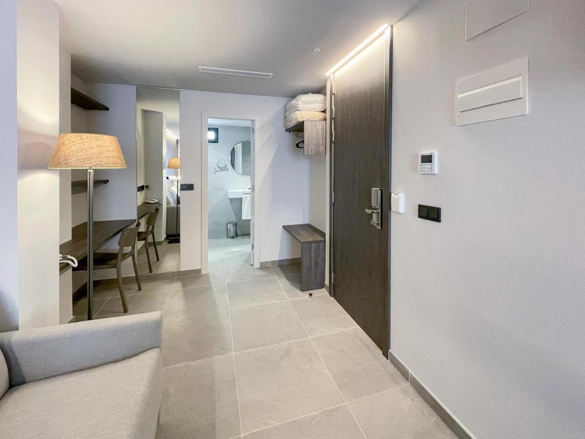 Hotel Quatre Llunes Santa Pola Zewnętrze zdjęcie