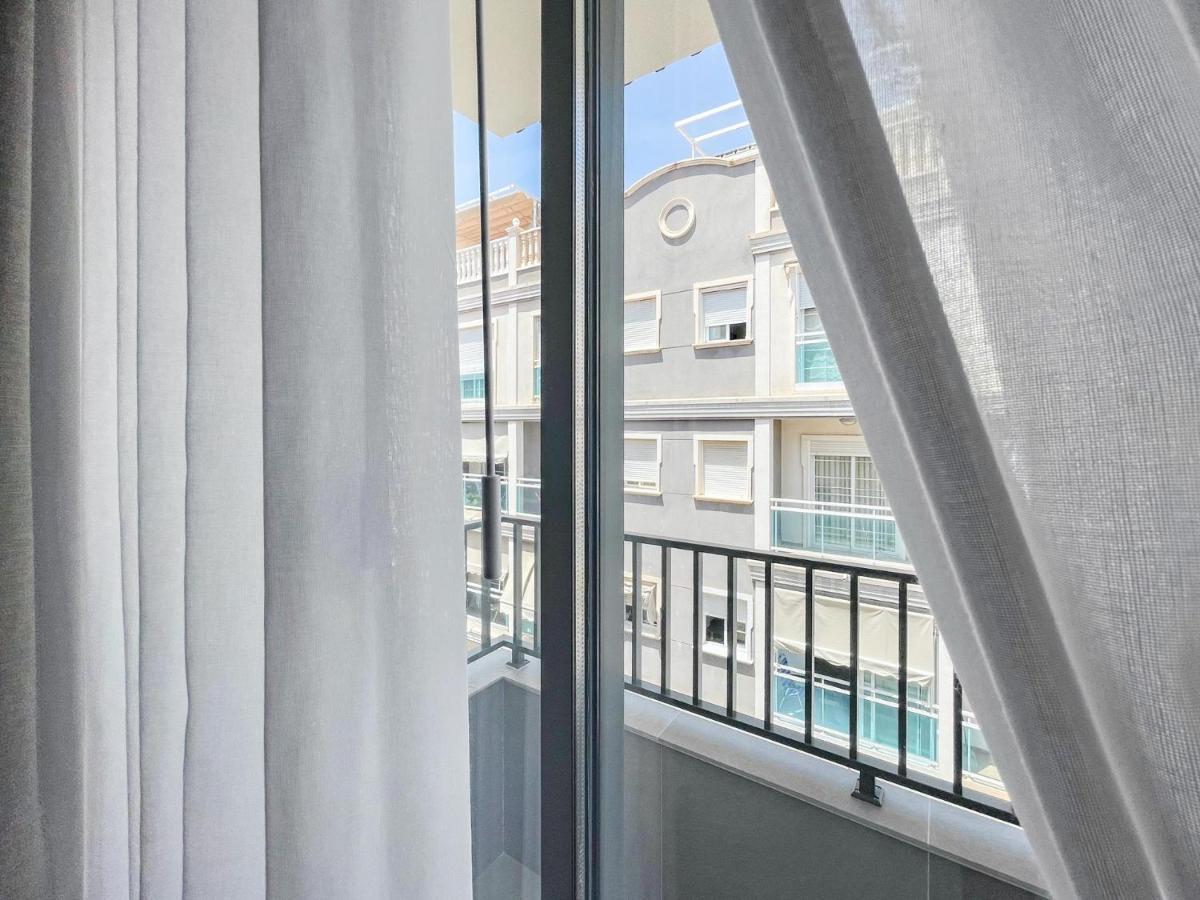 Hotel Quatre Llunes Santa Pola Zewnętrze zdjęcie