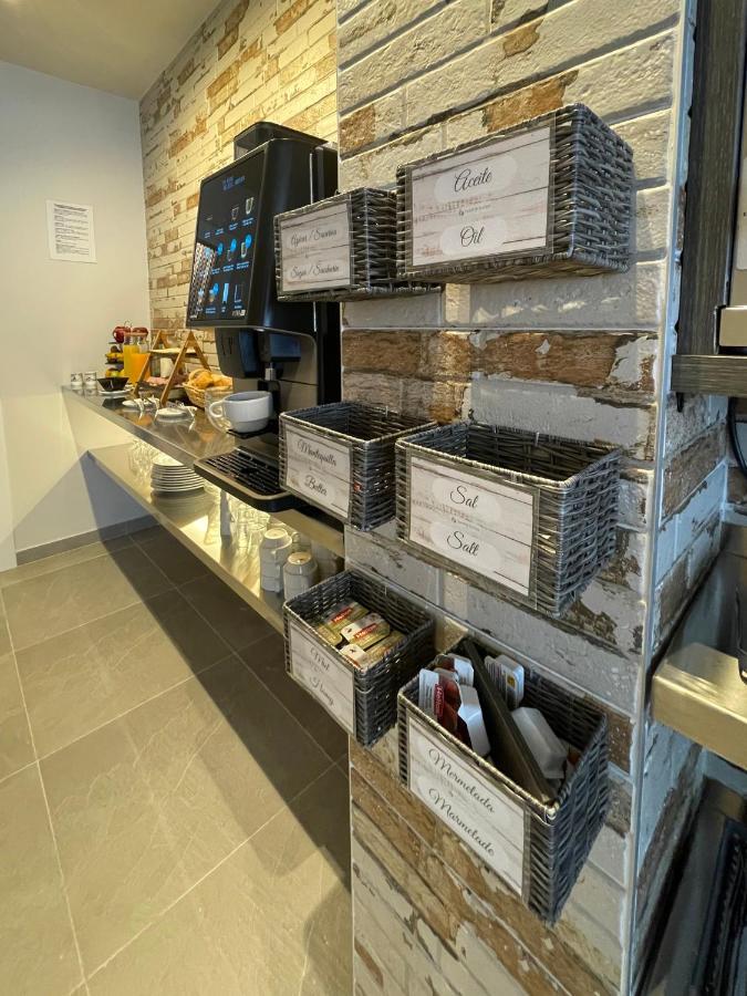 Hotel Quatre Llunes Santa Pola Zewnętrze zdjęcie